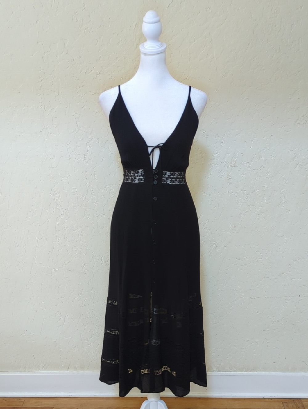 Reformation Black Lace-Panel Midi Slip Dress - Picture 6 of 16
